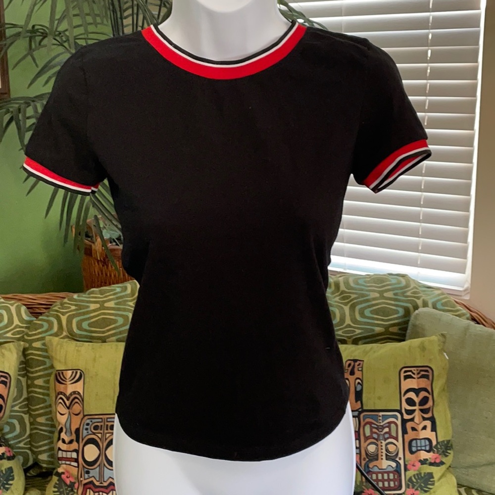 Liz and Sara black t-shirt with red blk & wht trim